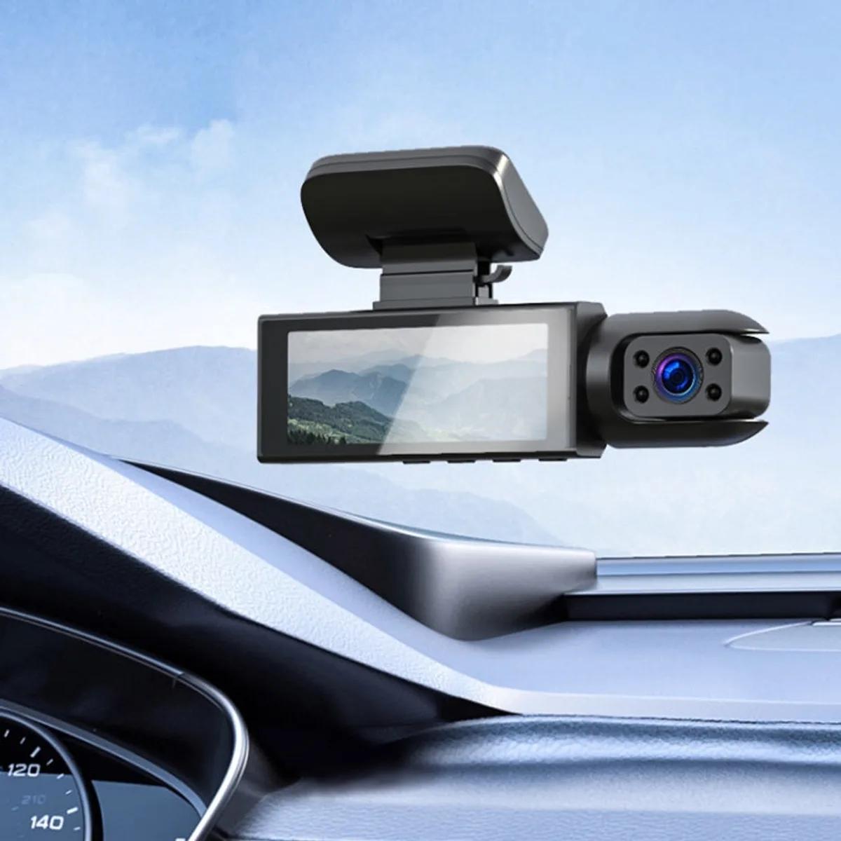 Dashcam Double Caméra 1080P WiFi — vue lifestyle